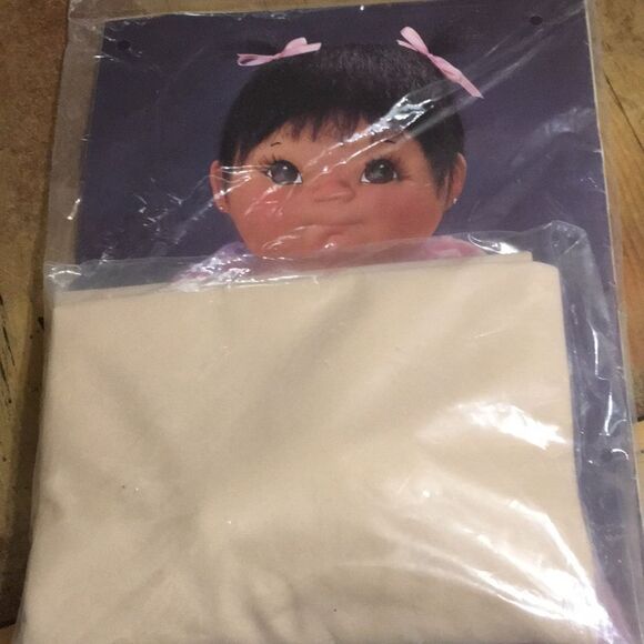 Doll Kit pattern and material included - Picture 3 of 3